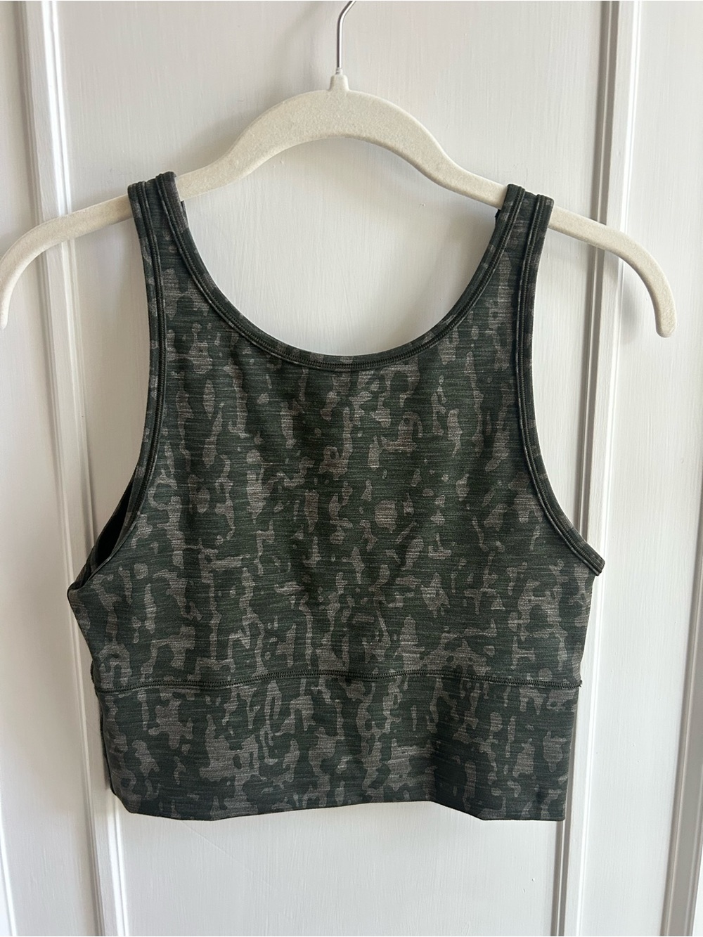 Lululemon Power Pivot
Tank Tough Heathered PU Dark Olive Size 4